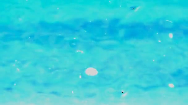 4 K reflectie zuiver water abstract spread mark en transformeren drinkwater hoofdletter tekst en aqua effect achtergrond - Video