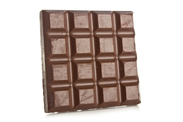 Beyaz arkaplanda izole edilmiş çikolata - Fotoğraf, Görsel