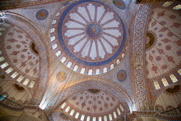 Famous "Blue mosque" in Istanbul, Turkey - 写真・画像
