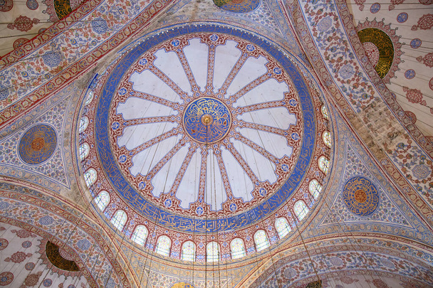 Famous "Blue mosque" in Istanbul, Turkey - Φωτογραφία, εικόνα