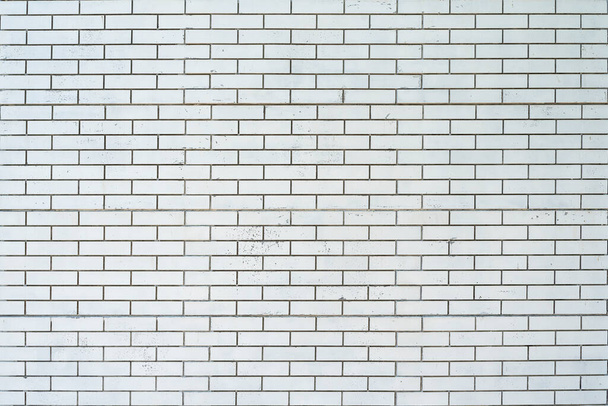 Λευκοί τοίχοι από τούβλα. Ιστορικό κατασκευής. - Φωτογραφία, εικόνα