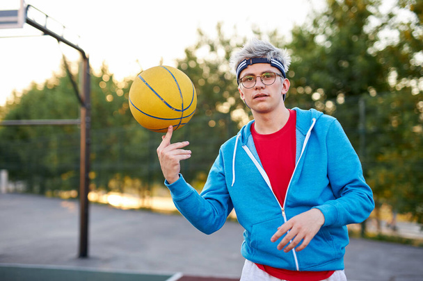 portrait of sportsman young boy with ball - Valokuva, kuva
