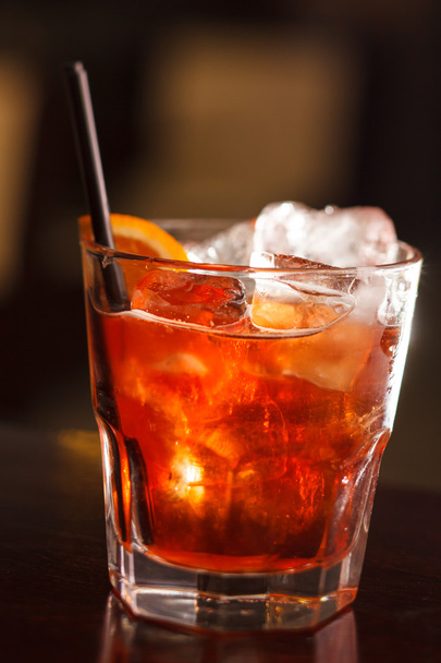 Cocktail in the bar - Φωτογραφία, εικόνα