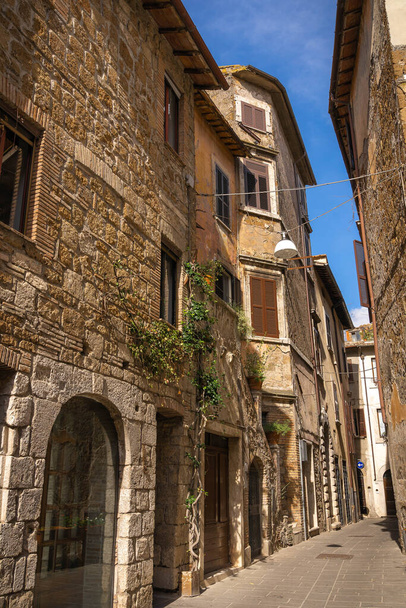 Narrow street of medieval town of Orte in Italy - Фото, изображение