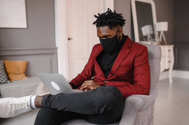 Black Man Working From Home Having Online Group Videoconference On Laptop - Foto, afbeelding