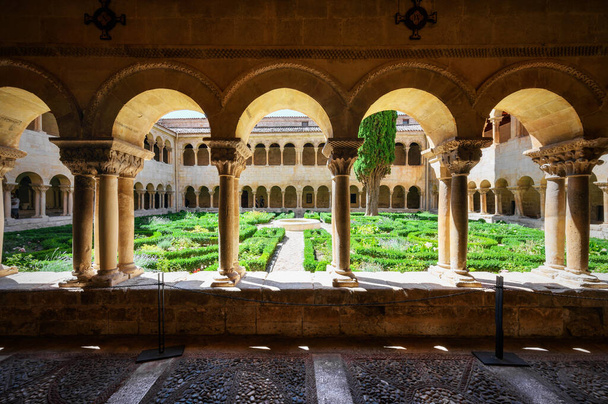 Klášter kláštera Santo Domingo de Silos v Burgosu, Kastilie y Leon, Španělsko. - Fotografie, Obrázek