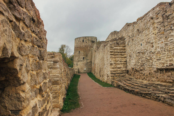 Izborsk fortress is a stone fortress in the city of Izborsk (Pskov region). It was built in 1330 - Fotó, kép