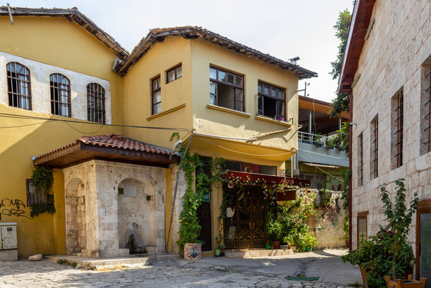 Antakya, Hatay / Turkey - October 08 2020: View of streets and houses in old Antakya city center - Foto, Bild