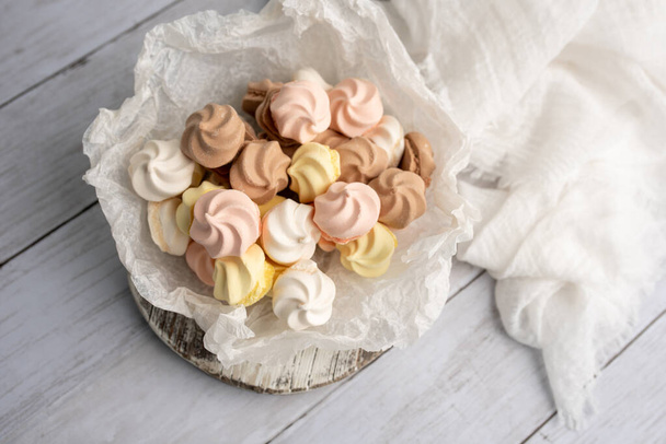 Colored meringue cookies, Closeup of Mini Meringues - Foto, Bild