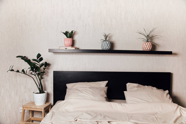 modern bedroom design in pastel colors. scandinavian style. - Foto, imagen