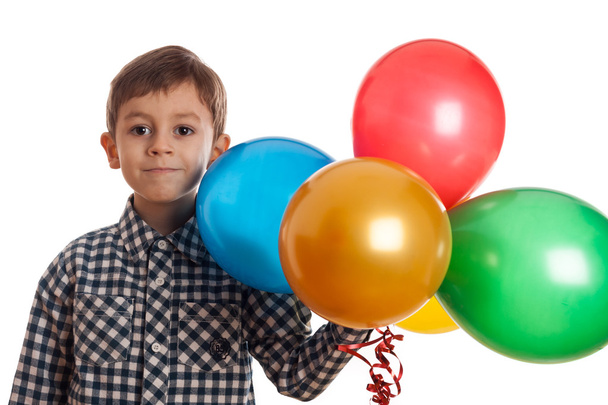 Poika ilmapallojen kanssa
 - Valokuva, kuva