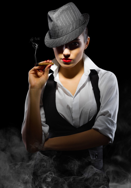 Young girl with cigar - Foto, imagen