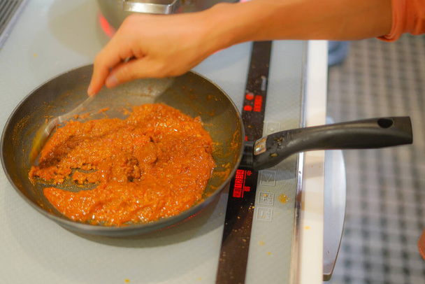 Krajobraz gotowania autentycznego curry - Zdjęcie, obraz