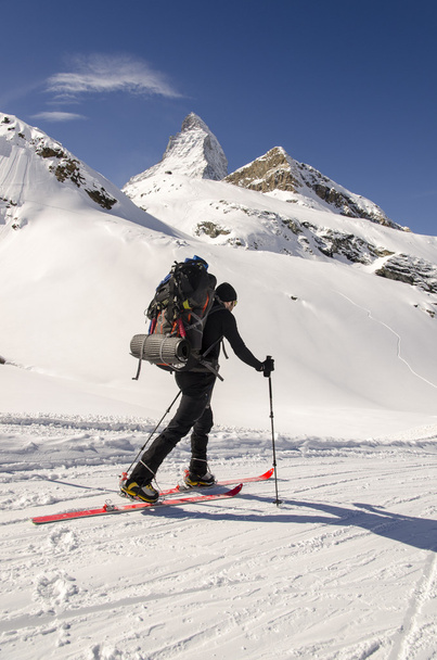 Alpine skiën - Foto, afbeelding