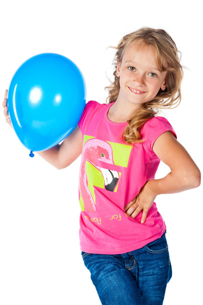 Jeune belle fille avec ballon bleu
 - Photo, image