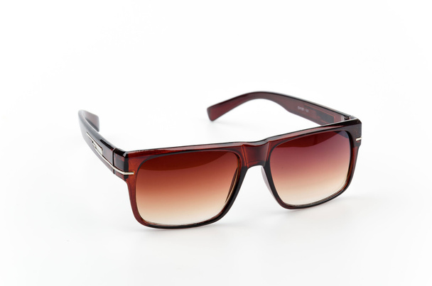 сонцезахисні окуляри на білому
 - Фото, зображення