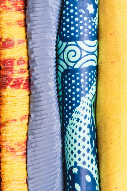 Tecidos coloridos
 - Foto, Imagem