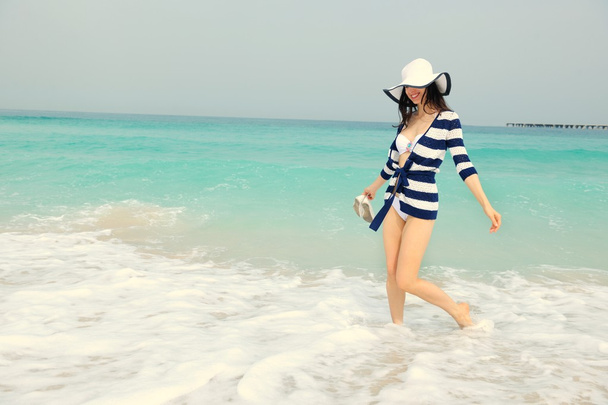 Woman enjoying summer vacation - Foto, Bild