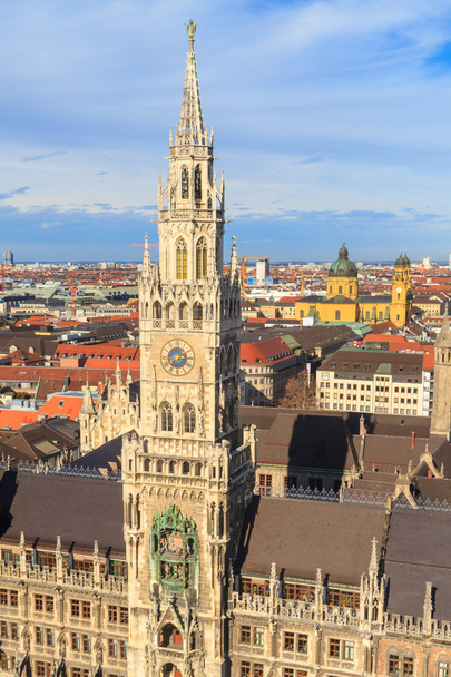 Múnich, Ayuntamiento gótico de Marienplatz, Baviera, Alemania
 - Foto, Imagen
