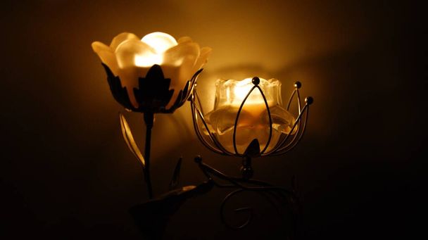 Όμορφα ρομαντικά κεριά, του Αγίου Βαλεντίνου - Φωτογραφία, εικόνα