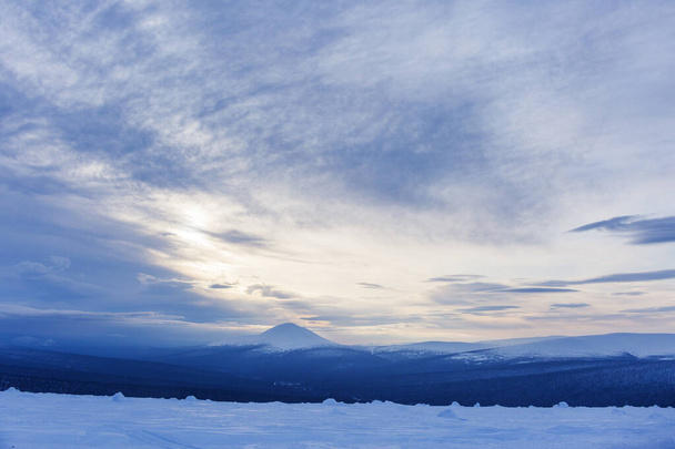 Saco congelado de los montes Urales del Norte, República de Komi, Rusia  - Foto, imagen