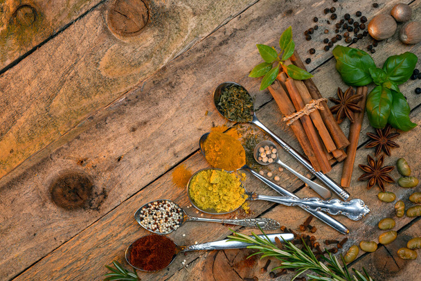 Cooking spices and herbs with space for text  - Foto, Imagen