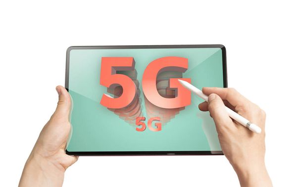 Ψηφιακή ταμπλέτα με εικονίδιο 5G. Υψηλής ταχύτητας πρόσβαση στο internet με 5G δίκτυο. Απομονωμένα σε λευκό - Φωτογραφία, εικόνα