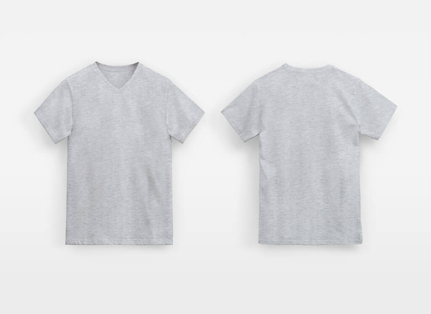 白い背景の男のための基本的なヘザーグレーのVネックTシャツ - 写真・画像