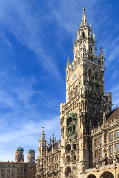 Múnich, Ayuntamiento gótico de Marienplatz, Baviera, Alemania
 - Foto, imagen