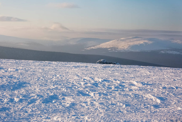 Зимний пейзаж плато Манпупп, Республика Коми, Россия - Фото, изображение