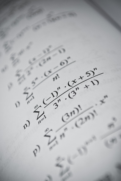 Matemaattisen koulutuksen käsite
 - Valokuva, kuva