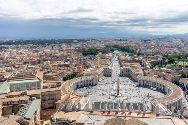 Европа, Италия, Рим, Ватикан, Площадь Святого Петра, вид на площадь Святого Петра - Фото, изображение