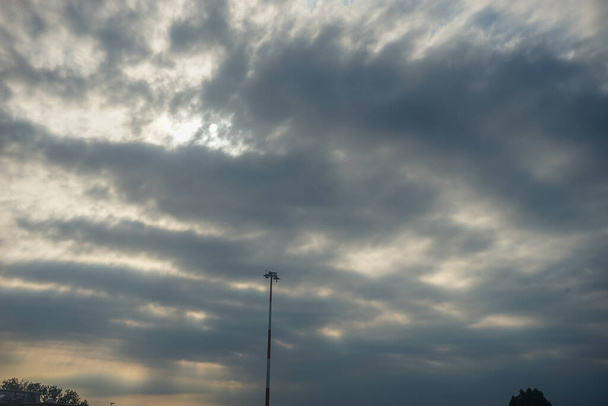Europe, Italie, Venise, nuages dans le ciel par une journée nuageuse - Photo, image
