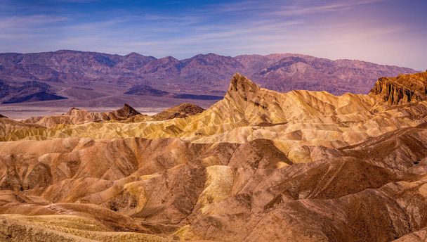 Zabriskie point, Death Valley, Kalifornie, USA - Fotografie, Obrázek
