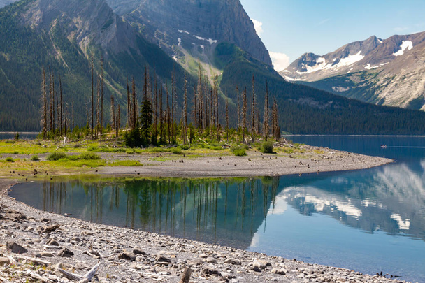 Λίμνη στη χώρα Κανασκής, Banff, Αλμπέρτα, Καναδάς - Φωτογραφία, εικόνα