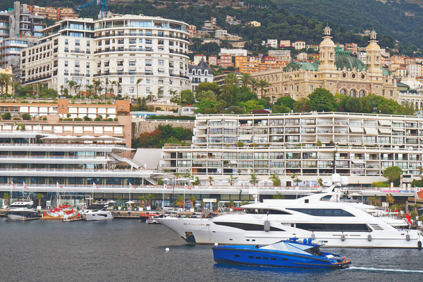 Яхти в гавані Монако - Фото, зображення