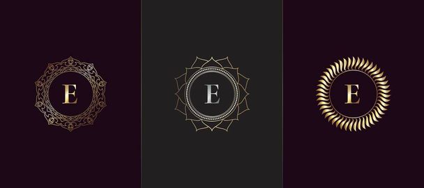 Emblème doré Lettre E Décoration de luxe Icône de logo initial, conception vectorielle décorée d'emblème ornée d'or. - Vecteur, image