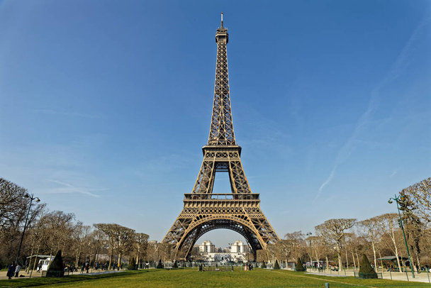 Παρίσι, Γαλλία - Ο Πύργος του Άιφελ - Φωτογραφία, εικόνα