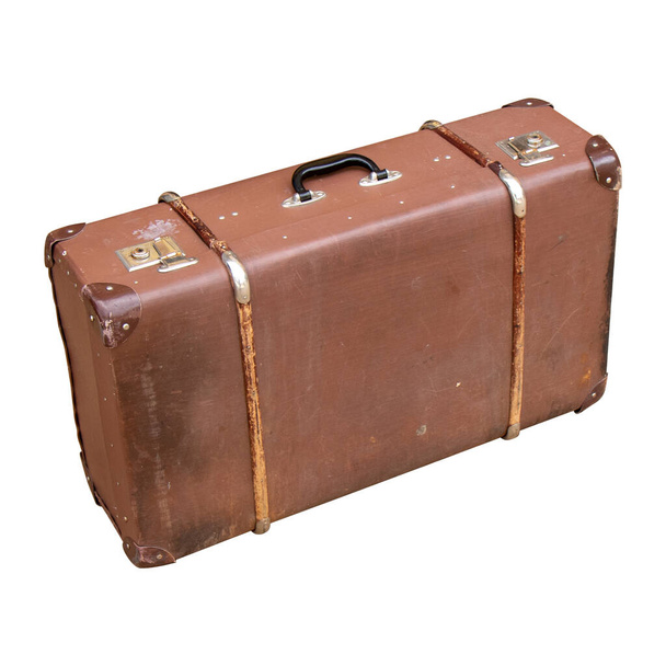 Стара коричнева валіза, ізольована на білому тлі. - Фото, зображення