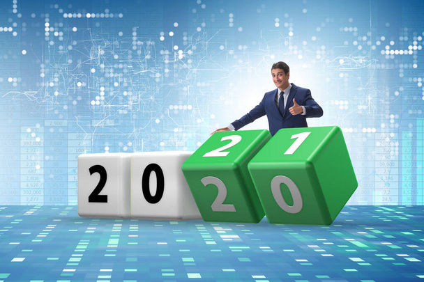2020年から2021年に変わるビジネスマン - 写真・画像