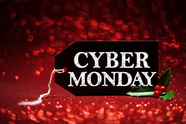 Cyber Lunedi vendita tag su sfondo rosso glitter - Foto, immagini