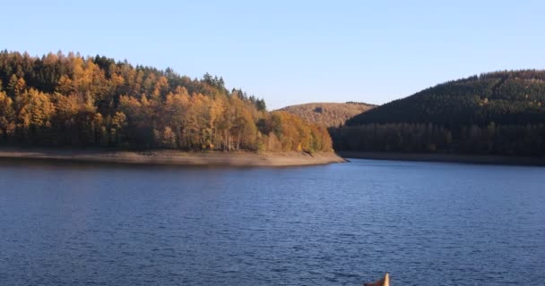 Diga di Obernautal a Siegerland durante periodi di siccità - Filmati, video