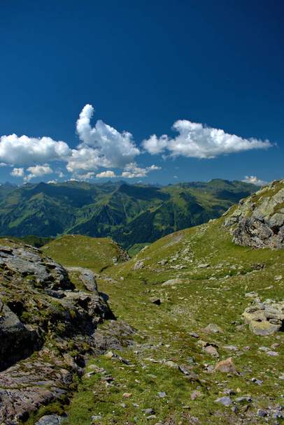 Neuvěřitelná horská scenérie z hory Pizol ve Švýcarsku 7.8.2020 - Fotografie, Obrázek