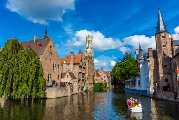 BRUGES, BELGIUM, 21 JULY 2020: Beautiful canal of Bruges - Zdjęcie, obraz