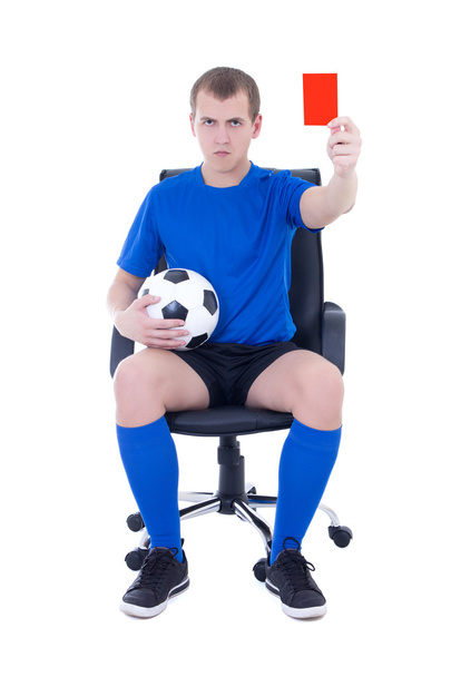angry man in uniform kijken naar voetbalspel en rode kaart tonen - Foto, afbeelding