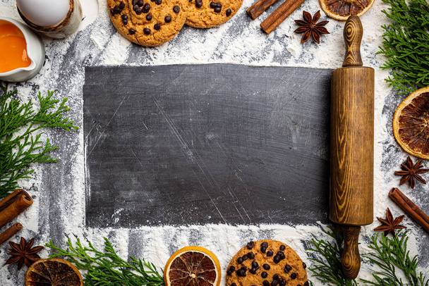 Kerst achtergrond met koekjes - Foto, afbeelding