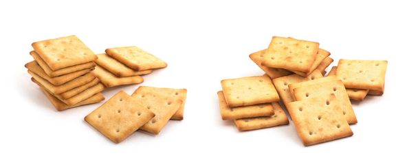 vierkante crackers geïsoleerd op witte achtergrond. - Foto, afbeelding
