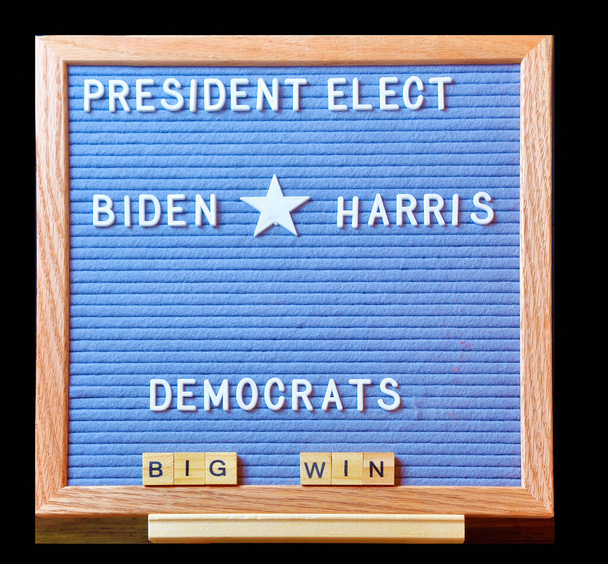 Gratulálok Biden elnöknek és Harris alelnöknek. - Fotó, kép