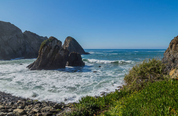 Vista costa rocciosa atlantica, Alentejo, Portogallo. - Foto, immagini