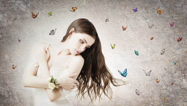 Beautiful bride with butterflies - Foto, imagen